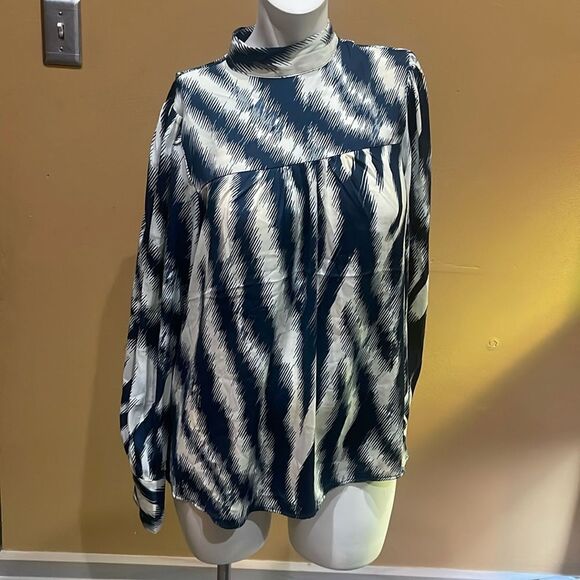 Maison d’ Amelie Women’s Small Blue Cream High Neck 5 Button Cuffs Blouse Sz Sm - Picture 2 of 14